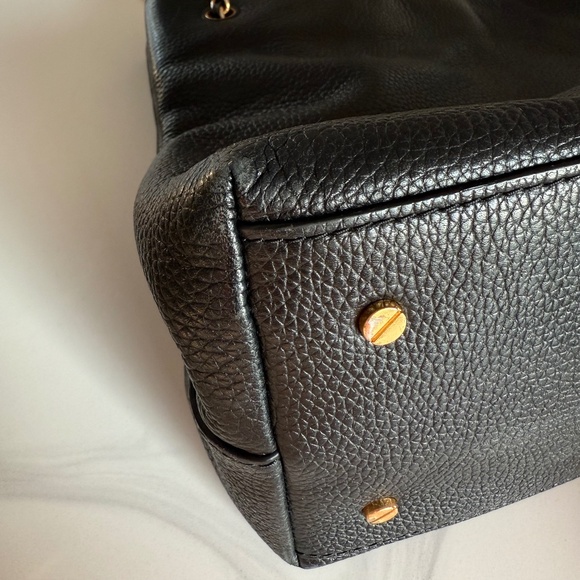 Tory Burch Britten Handbag + Britten Wallet SET in Black/gold - Picture 14 of 16